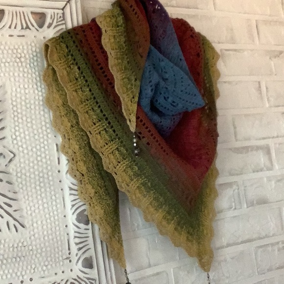 Handcrafted Scarf/Shawl with Beaded Toggles - Picture 4 of 5